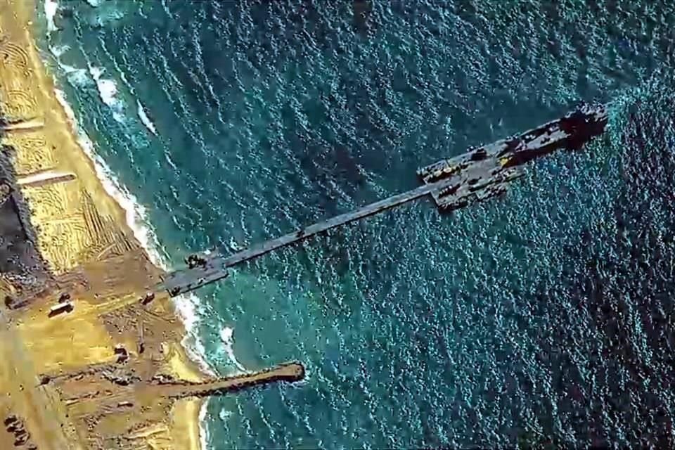 El muelle temporal instalado por Estados Unidos en la costa de la Franja de Gaza recibió un primer cargamento de ayuda humanitaria.