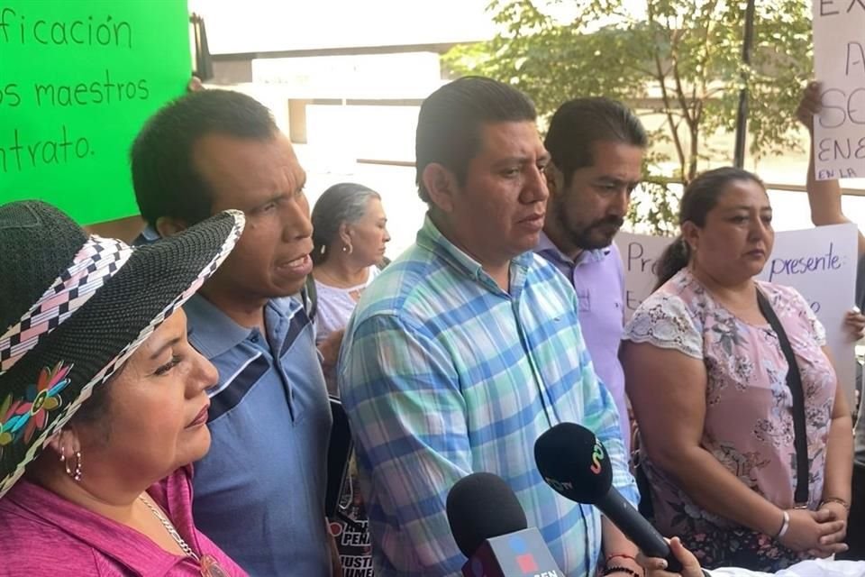 CNTE dijo que dará espacio para concentración de la 'Marea Rosa'.