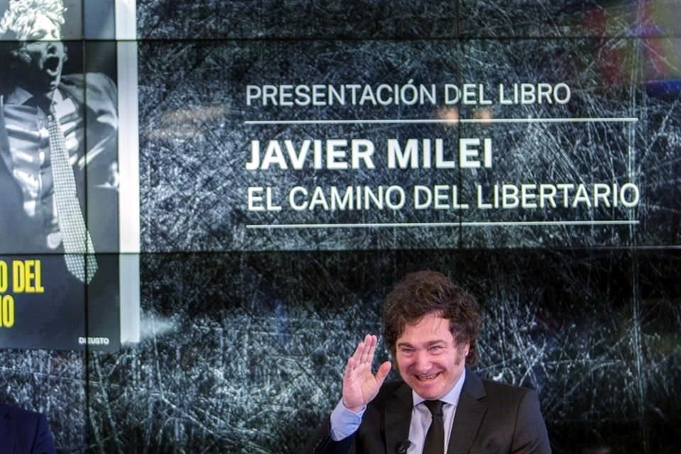 El Presidente Javier Milei renovó sus críticas contra el socialismo diferencias y trató de amigo al líder de Vox en su visita a España.