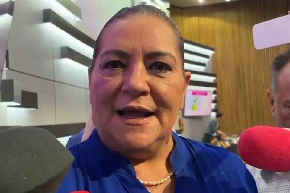 Guadalupe Taddei, presidenta del INE, pidió a la Oposición que no usen color rosa del organismo electoral.