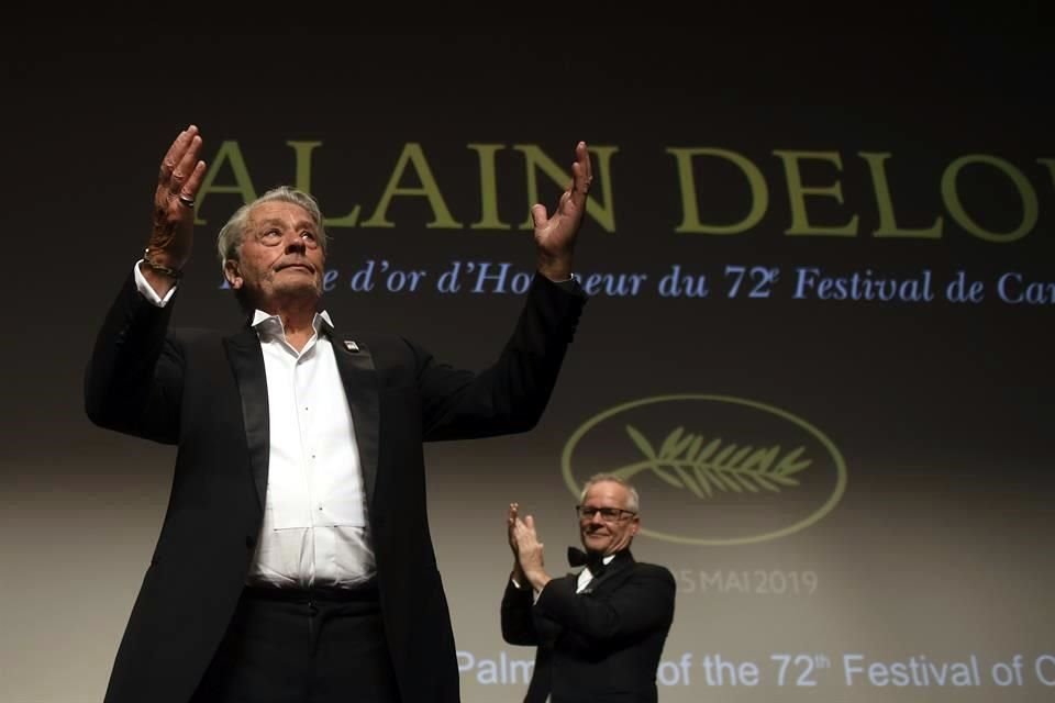 En el allanamiento, la policía descubrió 72 armas de fuego y más de 3 mil municiones, así como la existencia de un campo de tiro en la propiedad.