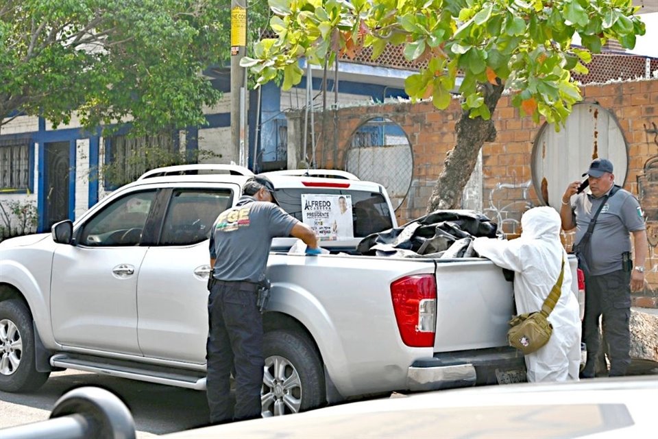 Los cuerpos del candidato y su esposa fueron encontrados en la batea de una camioneta del puerto de Acapulco.