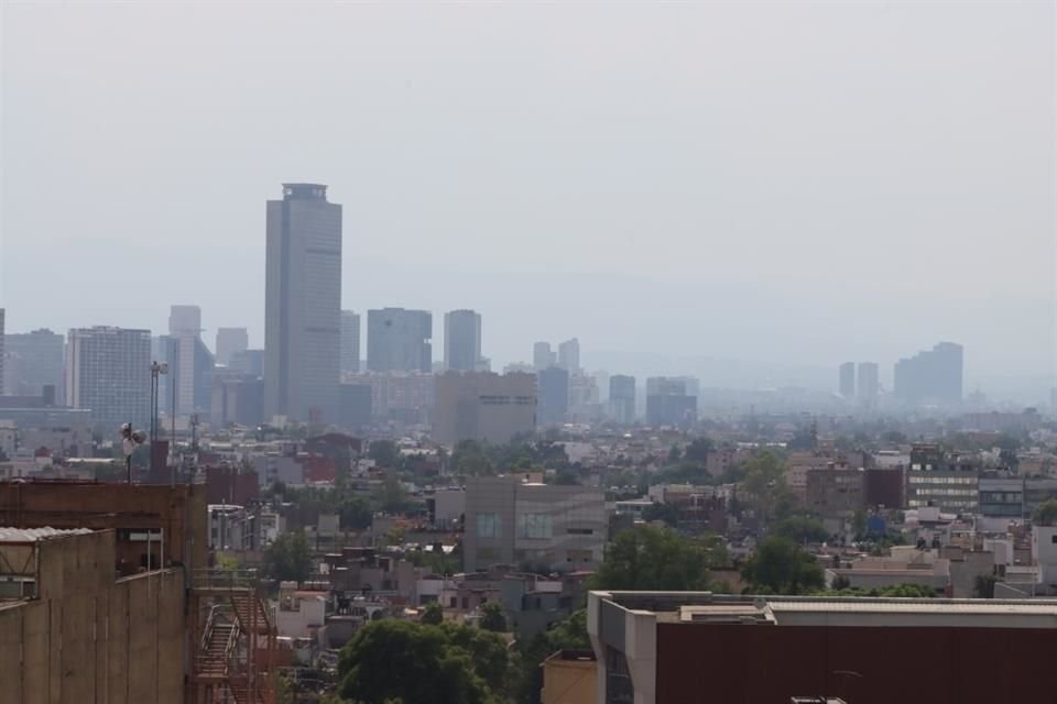 Los últimos días el medio ambiente de la Capital ha vivido un entorno complejo debido a los incendios en el centro del País.