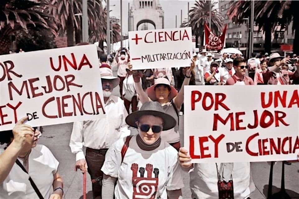 Aspecto de la marcha contra la llamada 'Ley Buylla', llevada a cabo el año pasado.