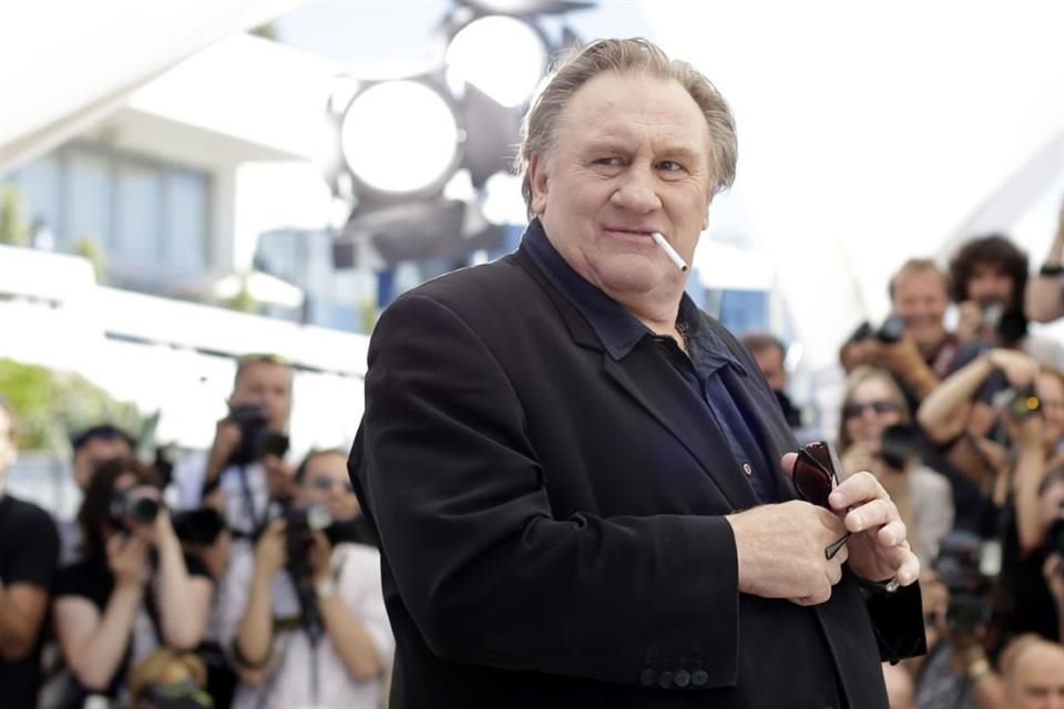 Gérard Depardieu también acusó a Rino Barillari sus actos agresivos.