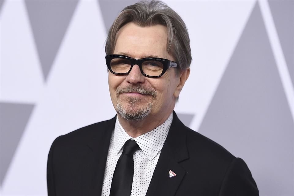 El actor Gary Oldman justificó su autocrítica hacia su papel en 'Harry Potter', asegurando que no quería ofender a los fans.