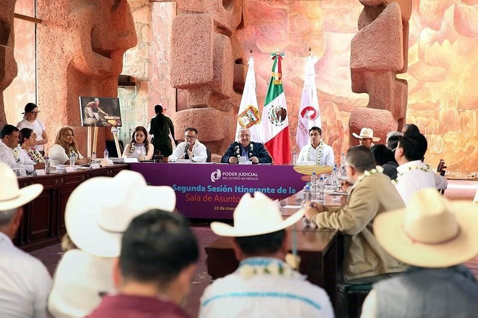 La Sala de Asuntos Indígenas del Estado de México celebró su segunda sesión itinerante, en la que resolvieron tres asuntos.