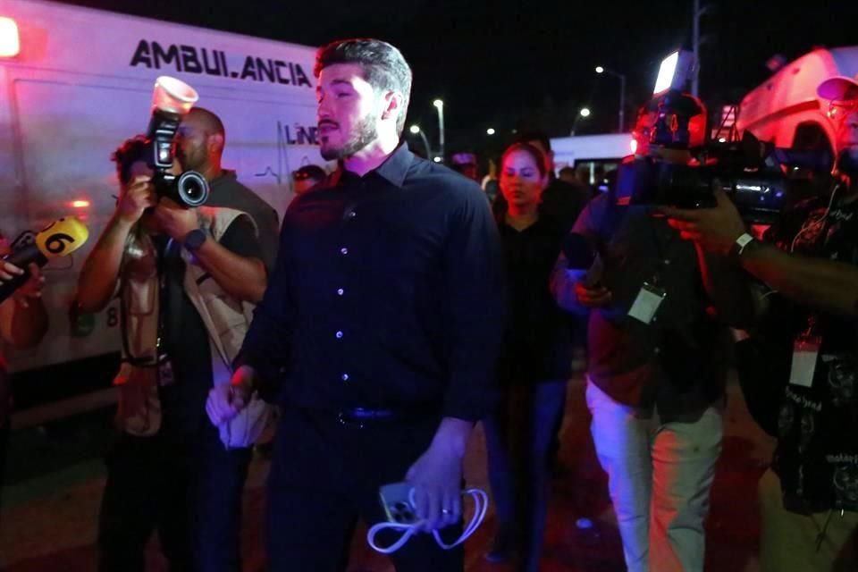 El Gobernado Samuel García acudió al lugar donde se llevaba a cabo el evento.