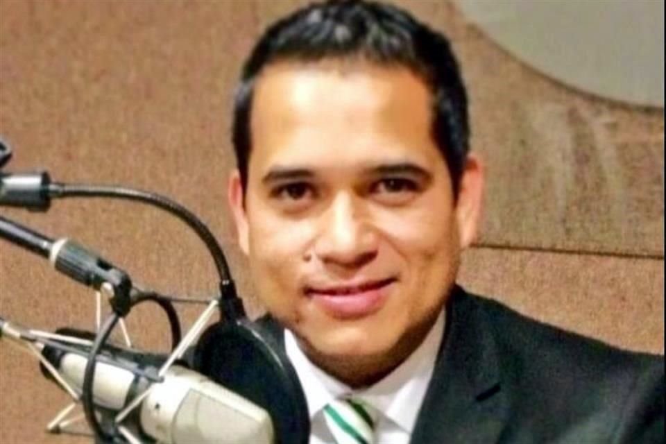 Abraham Mendoza laboró en programas de radio en la capital michoacana, pero actualmente no laboraba en ningún medio de comunicación.