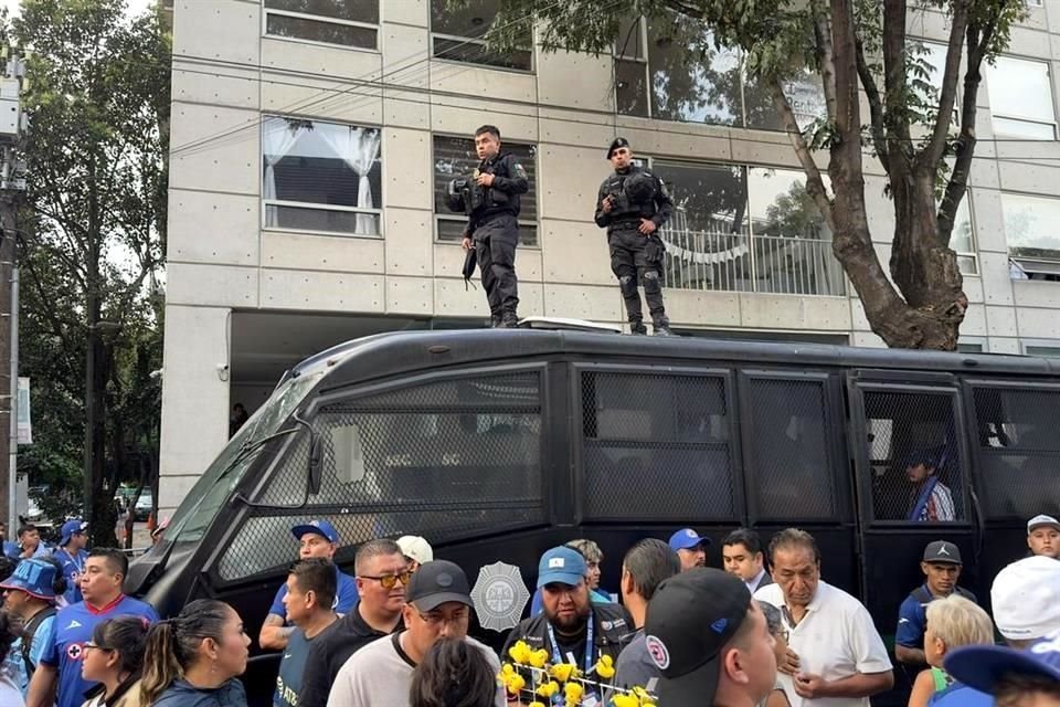 Las inmediaciones del Estadio Ciudad de los Deportes estuvo bien vigilada.