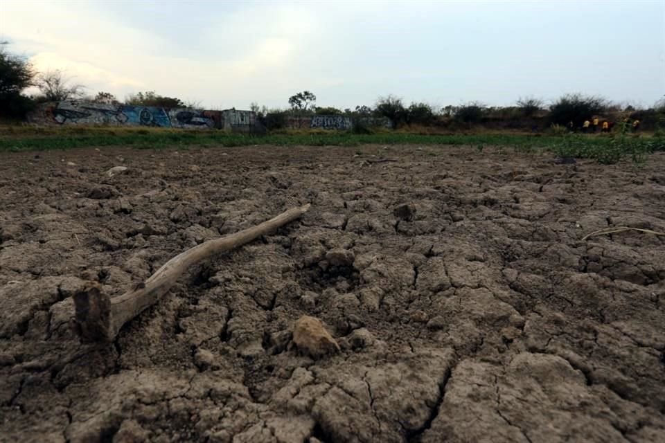 La Chocolata, laguna ubicada en Álvaro Obregón, actualmente está seca por la falta de lluvias.