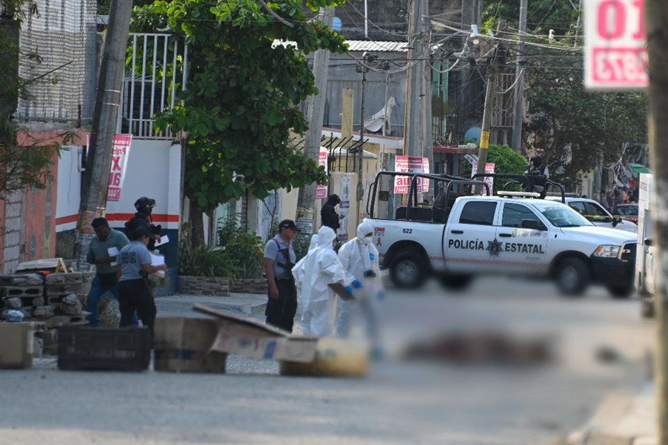 Los cuerpos desmembrados de cuatro hombres fueron hallados afuera de la cárcel de Las Cruces, en la zona suburbana de Acapulco.