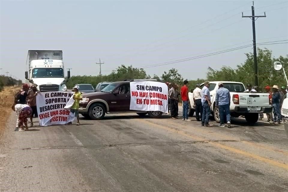 La protesta de los agricultores es para exigir el apoyo económico para la producción de sorgo.