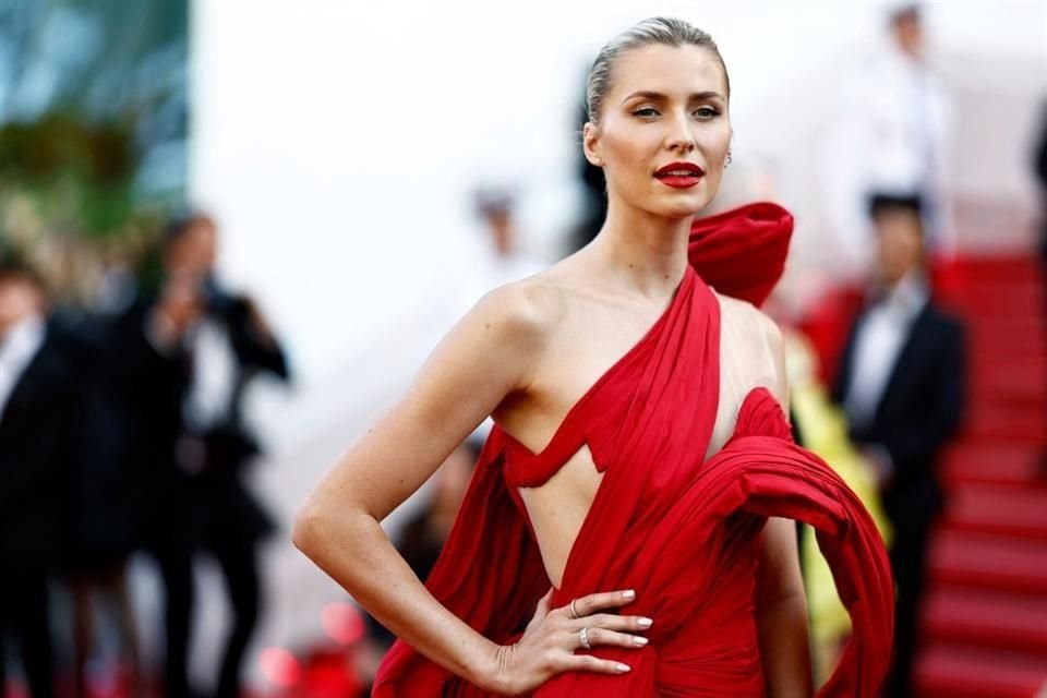 La edición del festival de Cannes 2024 llegó a su fin y por su alfombra desfilaron luminarias que lucieron sus mejores outfits.