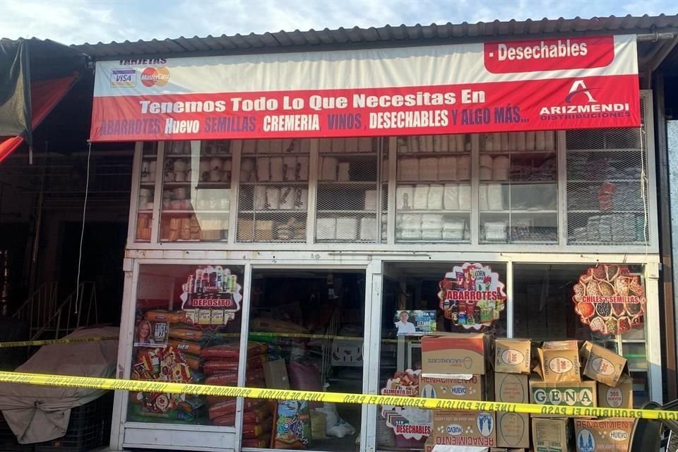 El candidato suplente Ricardo Arizmendi Reynoso fue asesinado a balazos en su negocio ubicado en la Plaza 12 de Octubre.