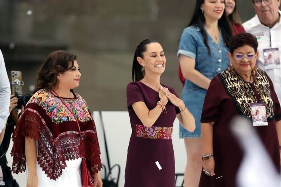 Claudia Sheinbaum, candidata presidencial de Morena-PT-PVEM, concluyó su campaña con un evento en el Zócalo de la CDMX.