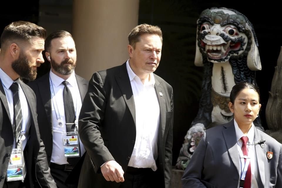 Elon Musk testificarán ante la SEC por su adquisición de Twitter.