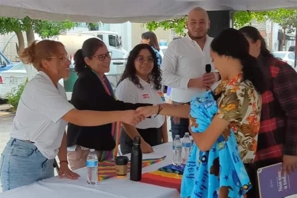 A la representante en Jalisco de la Red de Madres Lesbianas en México, se le negó el registro de su hija en Las Pintas en Tlaquepaque.