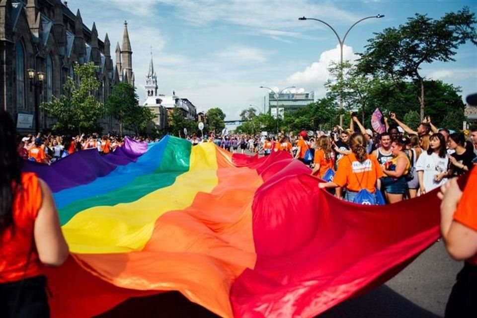 Madrid  tiene una escena gay bulliciosa y una atmósfera de tolerancia y aceptación.