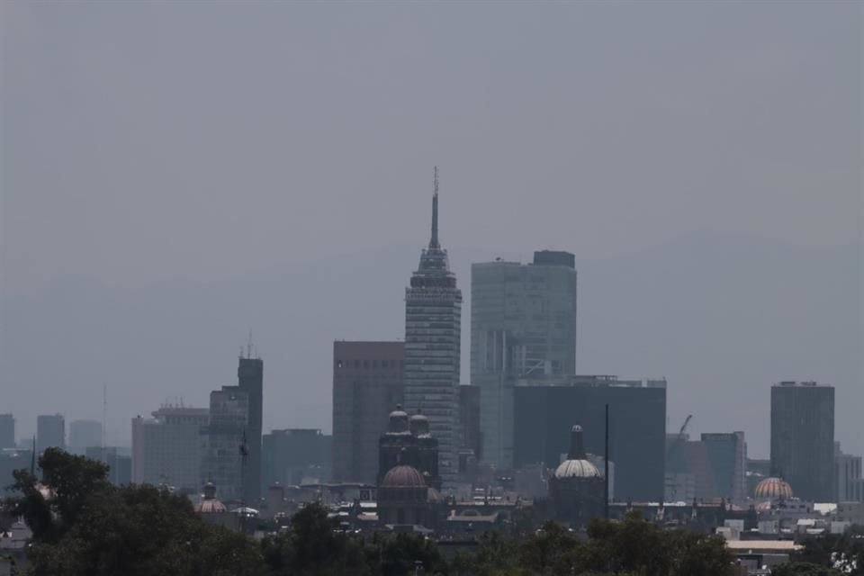 'Se suspende la contingencia ambiental atmosférica por ozono y sus medidas a partir de las 15:00 horas de hoy', indicó la CAMe.