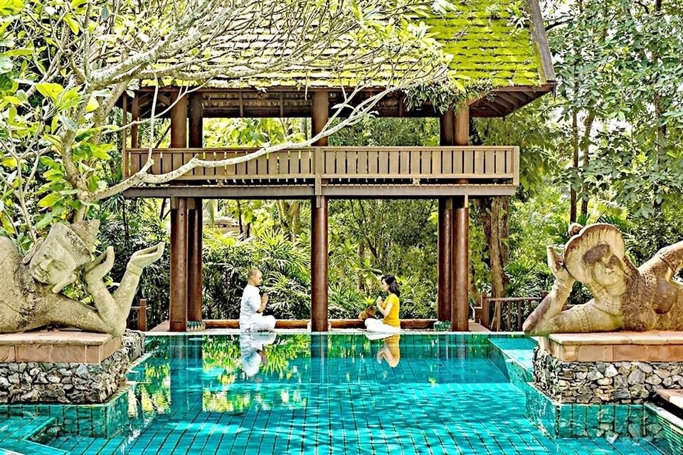 Aprender a respirar, meditar y alimentarse  sanamente para lograr un equilibrio mental  y físico en el Four  Seasons Resort Chiang Mai, en Tailandia.