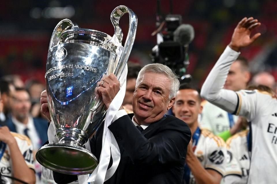 Carlo Ancelotti suma título de Champions.