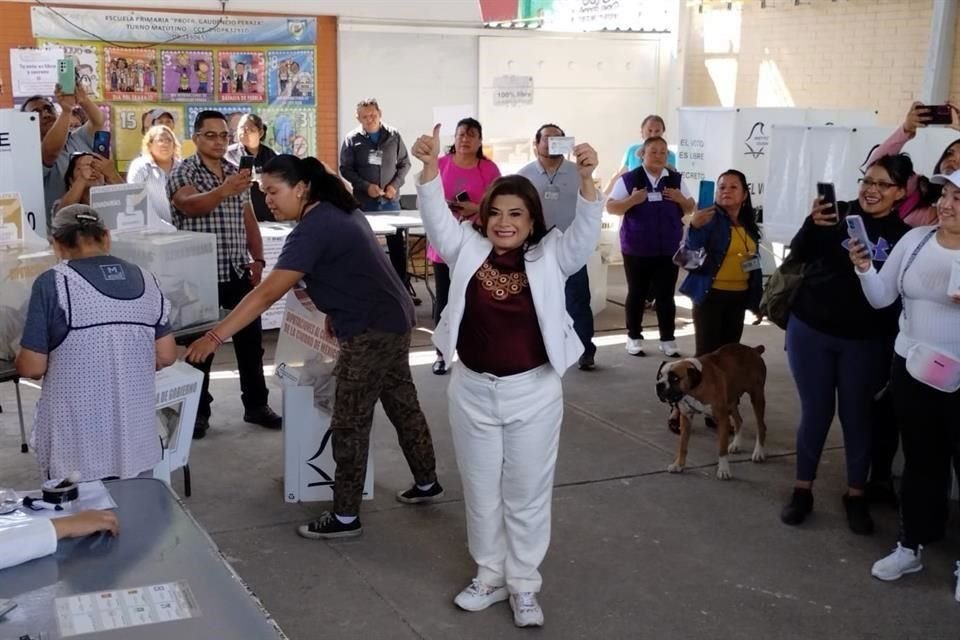 'Que sea una jornada pacífica; esta ciudad va a reiterar su protagonismo en ejercer su voto y eso es lo más importante', señaló la candidata Clara Brugada.