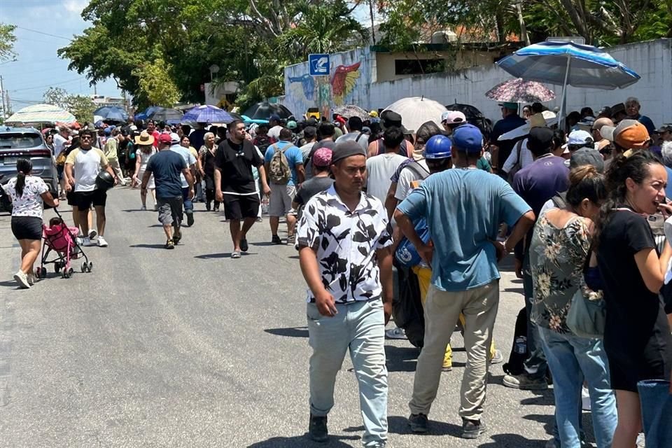 Las casillas especiales sólo cuentan con mil boletas para ejercer el voto.