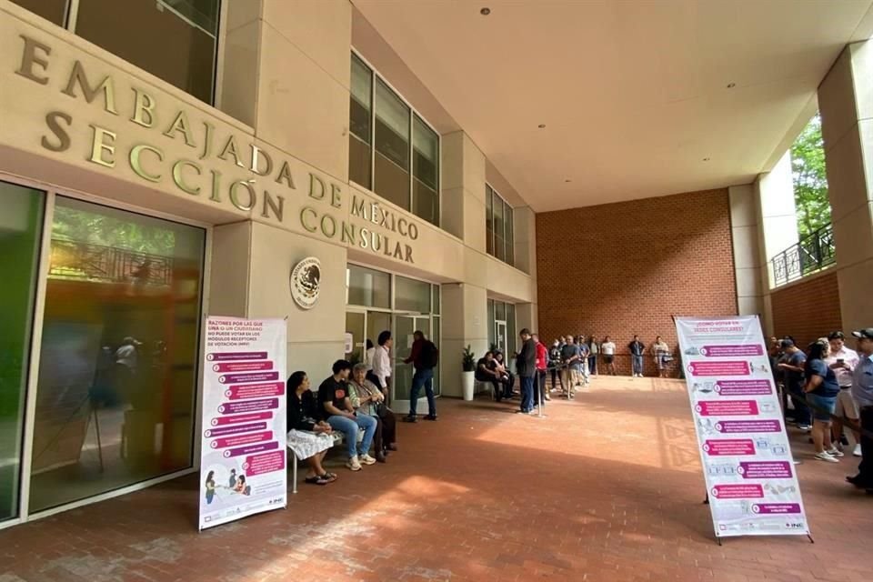 Los votantes en Washington se formaron desde las primeras horas de la mañana.