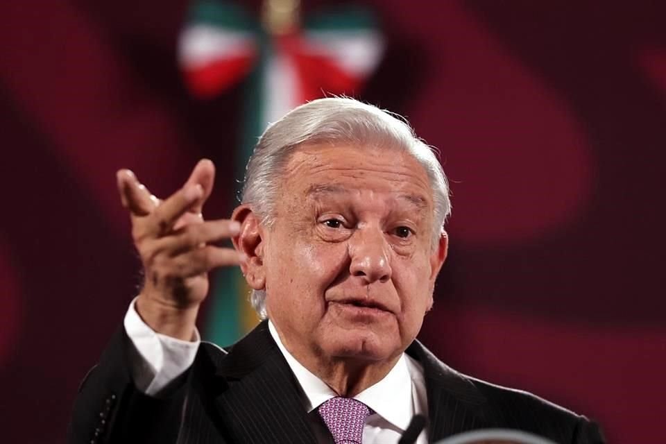 Xóchitl Gálvez recordó que López Obrador acumuló 51 denuncias ante la Comisión de Quejas y Denuncias del INE,  presentadas por la violación de leyes electorales.
