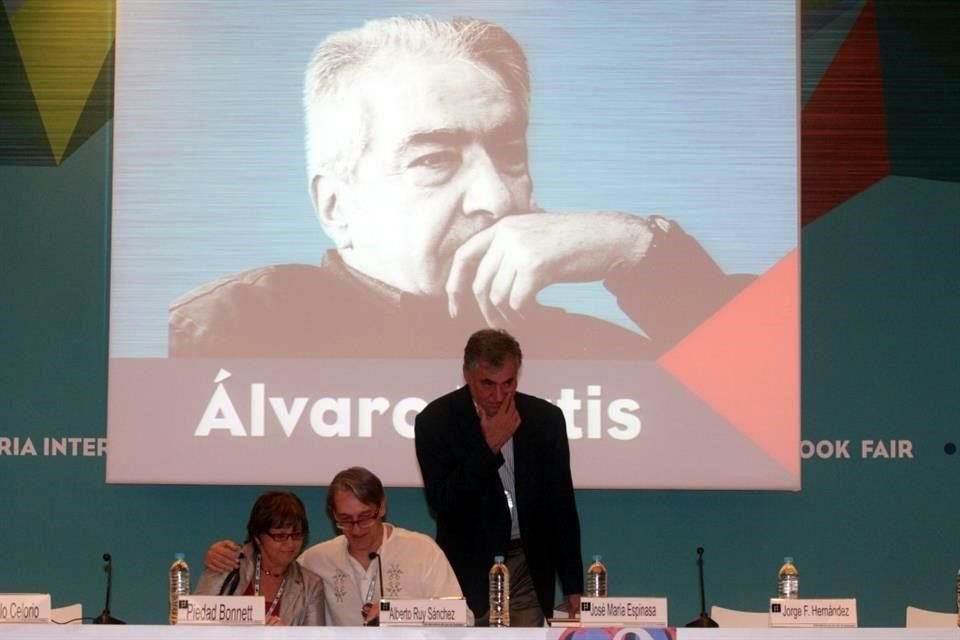 En 2013, Piedad Bonnett participó junto con Alberto Ruy Sánchez, José María Espinasa y otros autores en un homenaje a su paisano Álvaro Mutis en el marco de la FIL de Guadalajara.