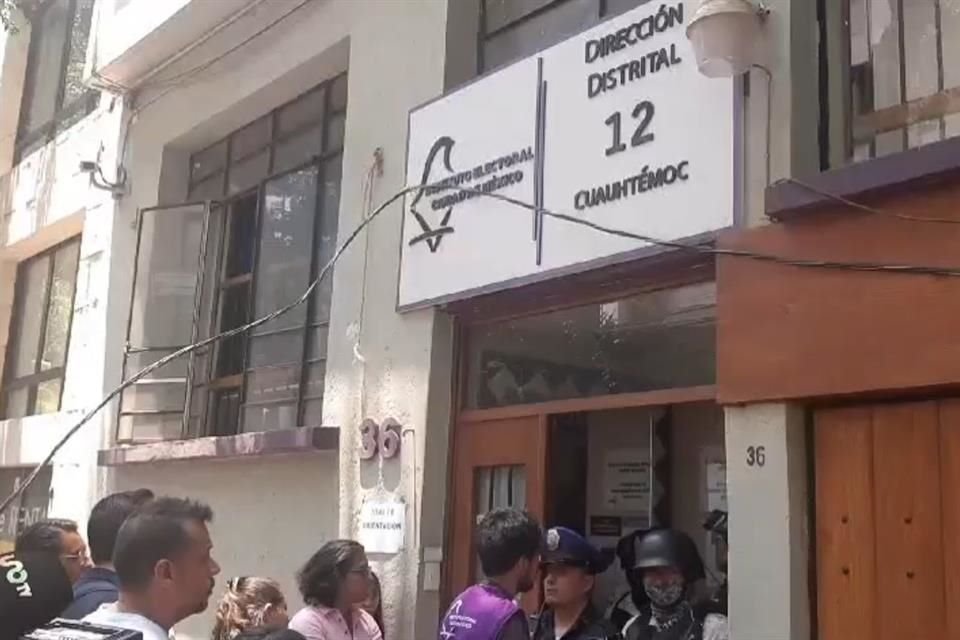 Personal del Instituto Electoral de la Ciudad de México (IECM) informó que se decretó un receso en las actividades en ese distrito.