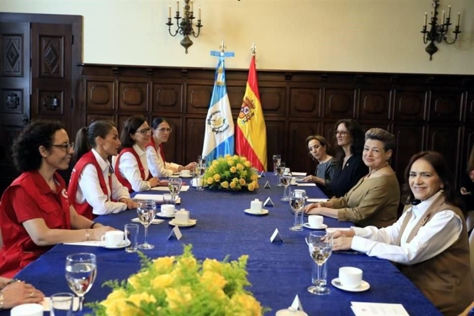 La Reina de España visitó el país centroamericano para conocer los proyectos de cooperación a favor de las poblaciones indígenas.