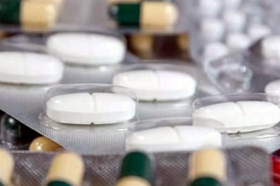 ISSSTE pagó 8 mil mdp en compra de medicamentos, aunque está en espera de que farmacéuticas realicen la entrega.