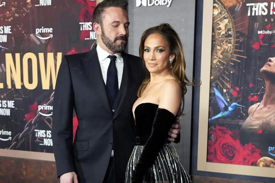 J.Lo y Ben Affleck venden su residencia conyugal en Beverly Hills, con lo que los rumores sobre una separación es aumentan.