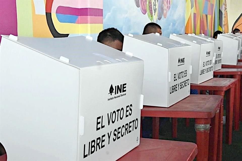 El 2 de junio los mexicanos emitieron votos cruzados en la elección Presidencial y para el Congreso de la Unión.