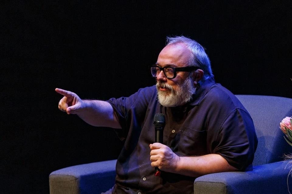 El cineasta español, Alex de la Iglesia, presentó una master class en la Feria Internacional de Cine de Guadalajara en su edición 39.
