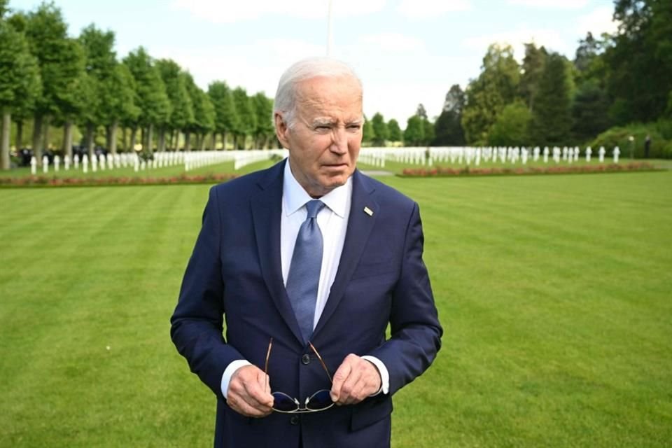 El Presidente de Estados Unidos, Joe Biden, visitó un cementerio de soldados caídos en la Primera Guerra Mundial.