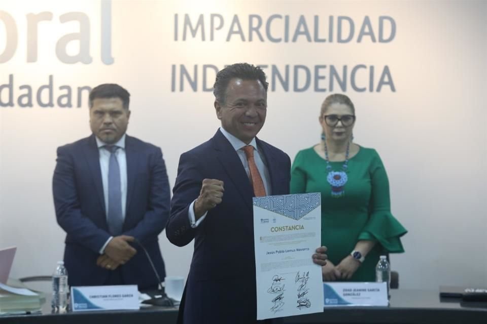 Pablo Lemus recibió la constancia que lo acredita como Gobernador electo de Jalisco, del 6 de diciembre de 2024 al 5 del mismo mes de 2030.