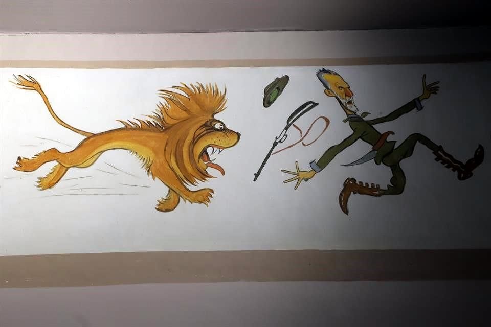 Entre los personajes figura Antonio Riba Cervantes, aviador, cazador y dueño de la hacienda La Gavia, a quien lo persigue un león.