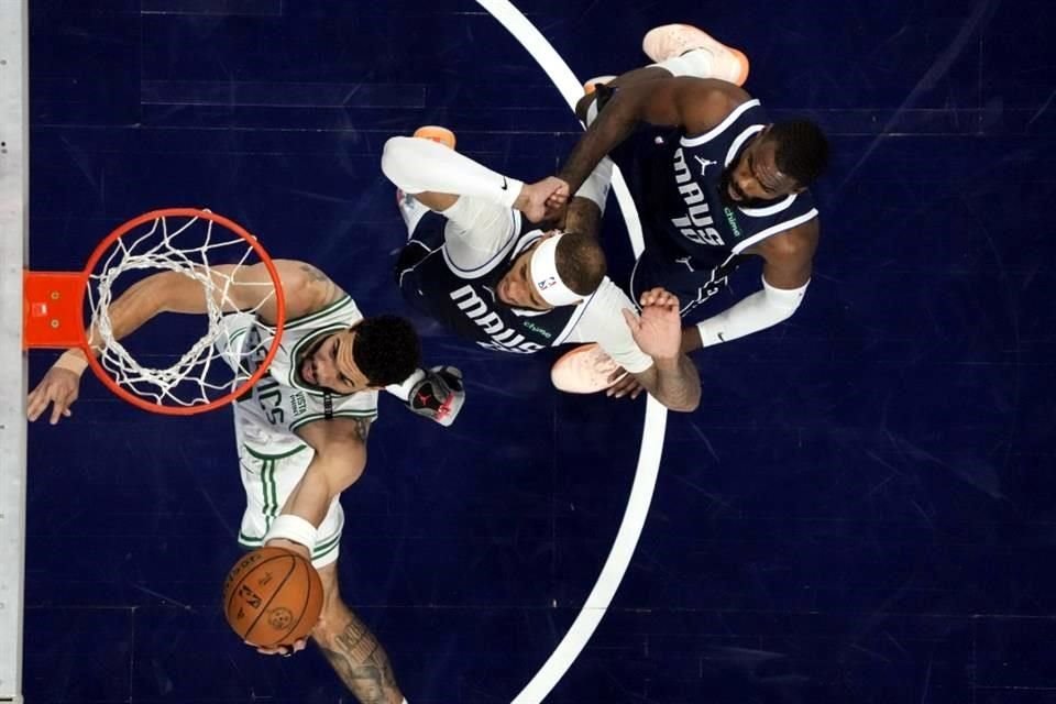 Los Celtics están a un triunfo del título.