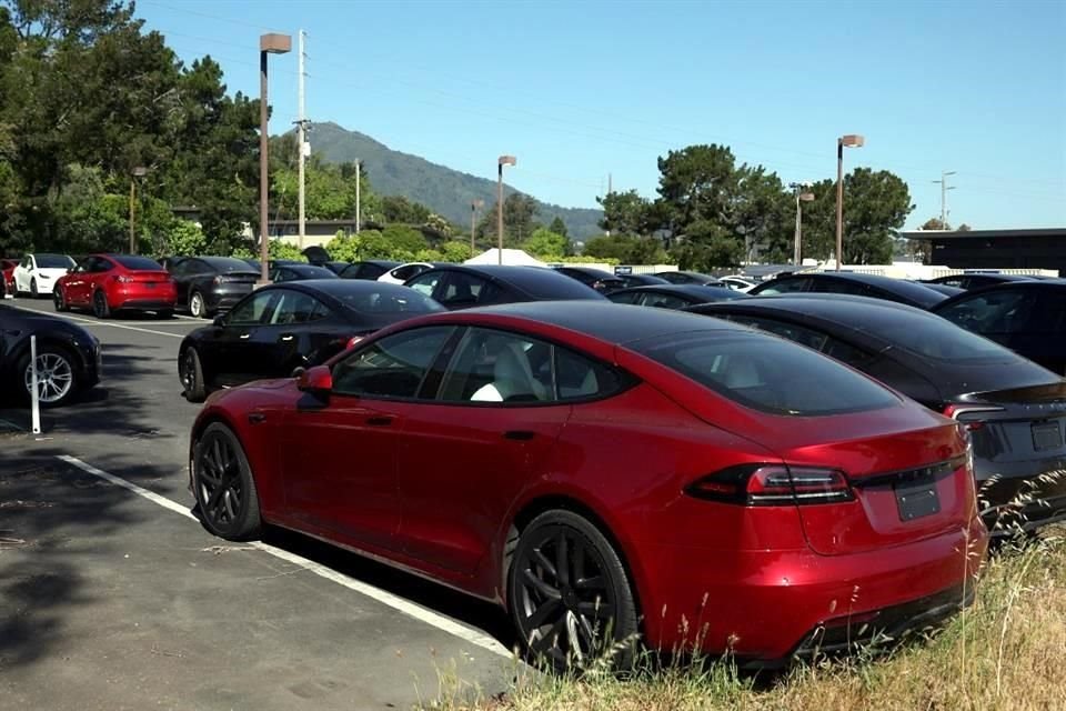 Tesla no dijo en cuánto planea elevar el precio de Model 3.