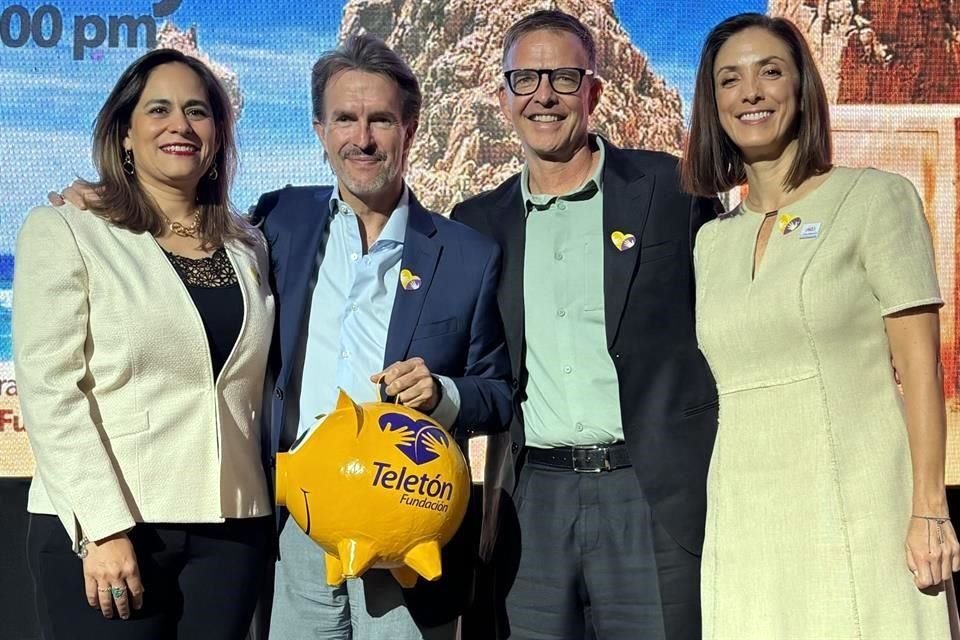 Fernando Landeros, presidente de Fundación Teletón, hizo el anuncio del nuevo centro.