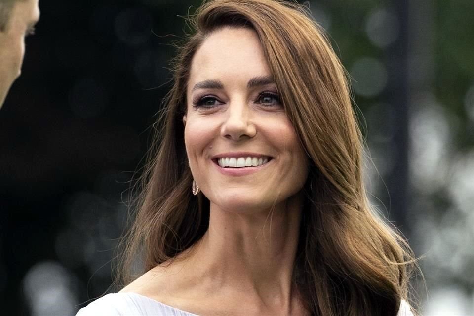 Kate Middleton planea asistir al Desfile del Cumpleaños del Rey, aunque continúa con su tratamiento pues aún no está fuera de peligro.