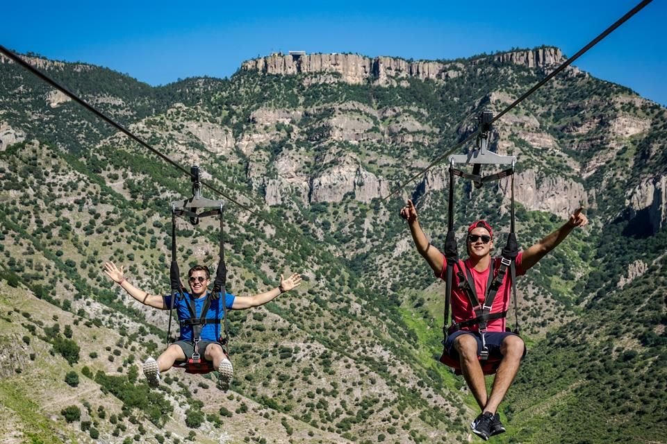 Los apasionados de la naturaleza encontrarán en el Parque Barrancas del Cobre, en Chihuahua, un destino imperdible.