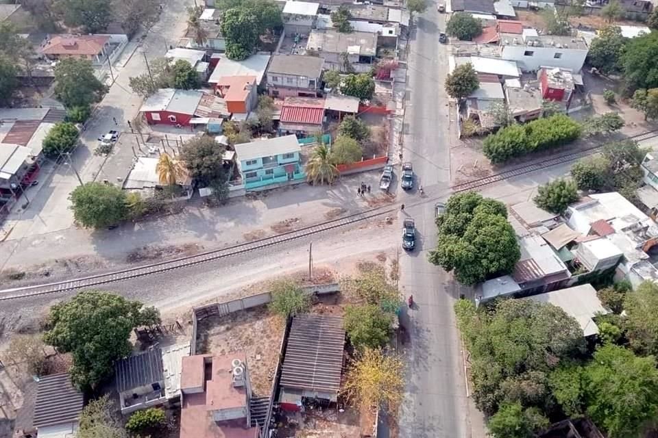 Agentes de la Unidad Especializada de Combate al Secuestro (UECS) se enfrentaron a presuntos integrantes del Cártel Jalisco Nueva Generación (CJNG) en Tierra Blanca, Veracruz.