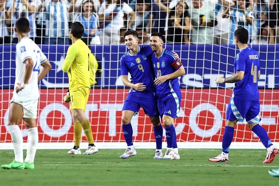 Argentina cerró su preparación para la Copa América con un triunfo 4-1 sobre Guatemala; Messi y Lautaro marcaron un doblete cada uno.