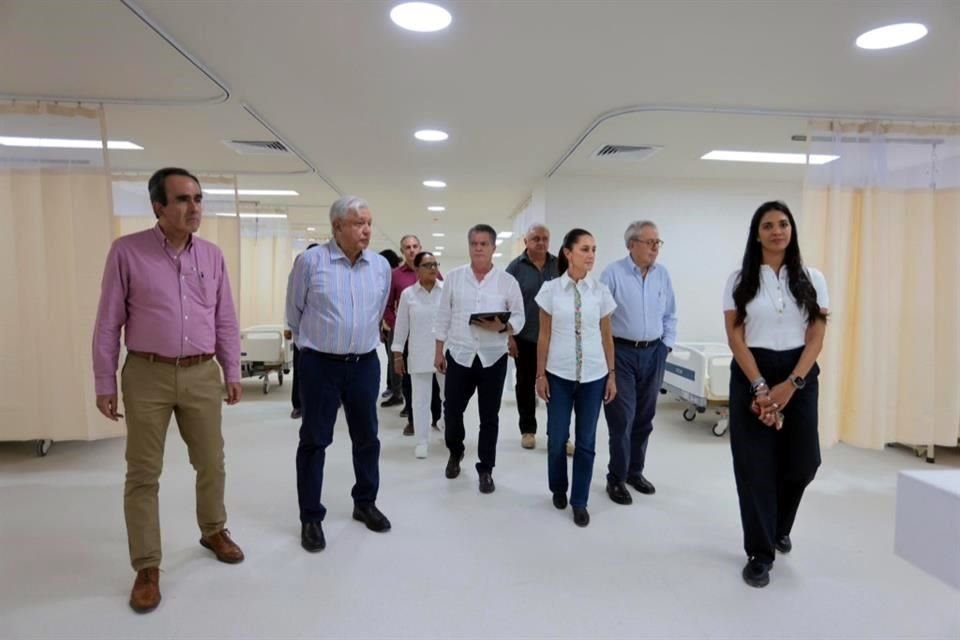 Andrés Manuel López Obrador, Presidente de la República, y Claudia Sheinbaum, virtual Presidenta electa, visitaron el nuevo Hospital Regional de Alta Especialidad del ISSSTE, en Torreón, Coahuila.