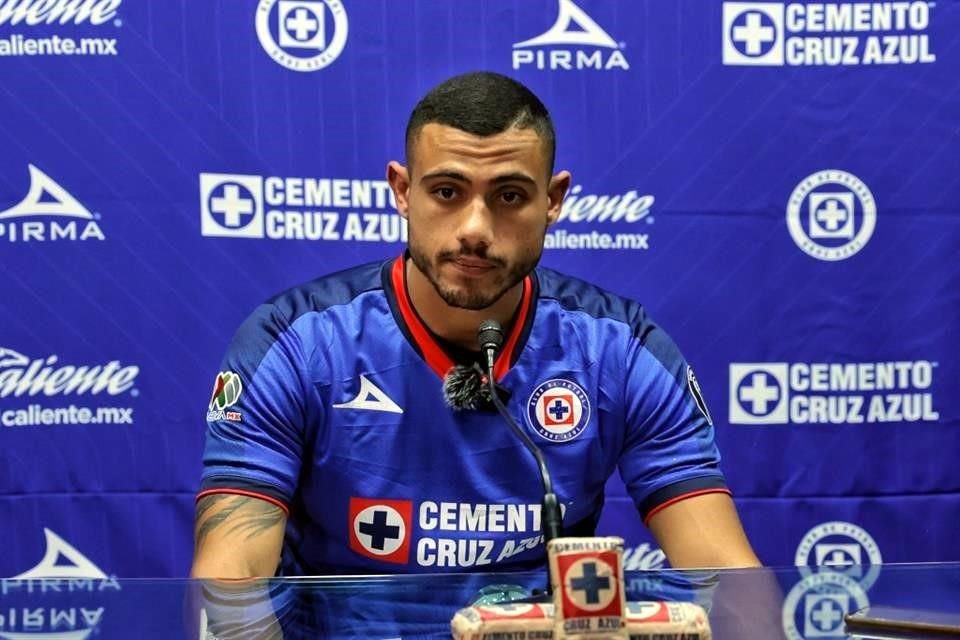 Giorgos Giakoumakis fue presentado como nuevo refuerzo de Cruz Azul para el Apertura 2024 en La Noria.