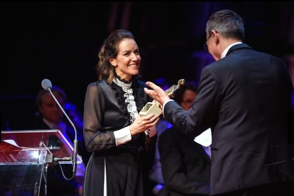 El pasado 7 de junio, De la Parra fue una de las galardonadas con los Premios Europeos de Cultura, que se entregaron en una gala donde dirigió a la Orquesta Filarmónica de Luxemburgo.